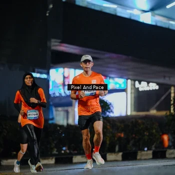 Runner Photo 7776304