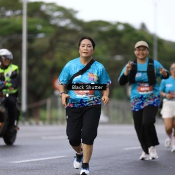 Runner Photo 7776307