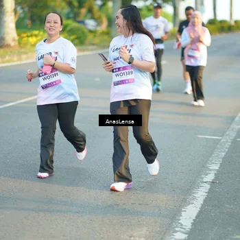 Runner Photo 7776311