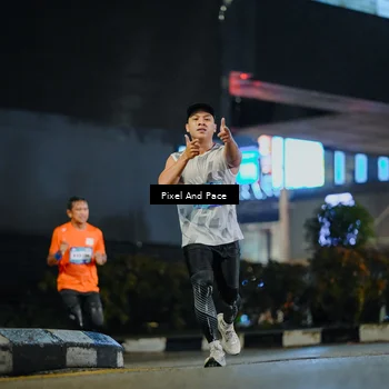 Runner Photo 7776346