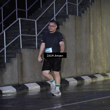 Runner Photo 7776356