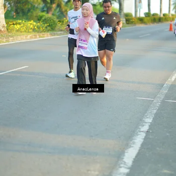 Runner Photo 7776357