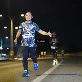 Runner Photo 7776366