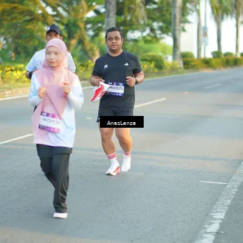 Runner Photo 7776370