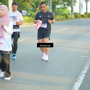 Runner Photo 7776379