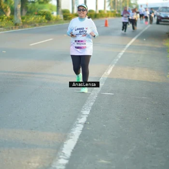 Runner Photo 7776436