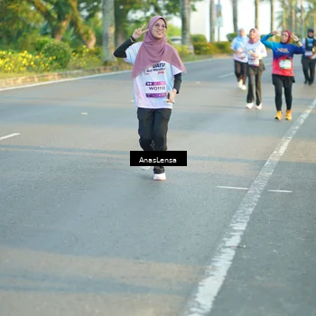 Runner Photo 7776473