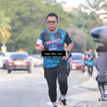 Runner Photo 7776494