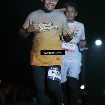 Runner Photo 7776514