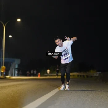 Runner Photo 7776517