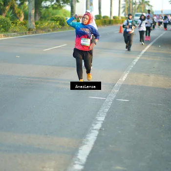 Runner Photo 7776522