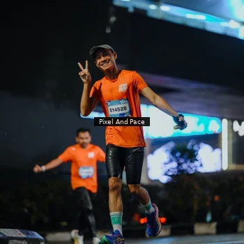 Runner Photo 7776540