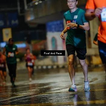 Runner Photo 7776633