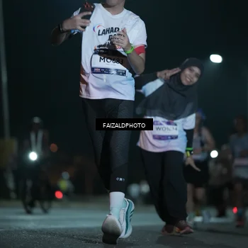 Runner Photo 7776634