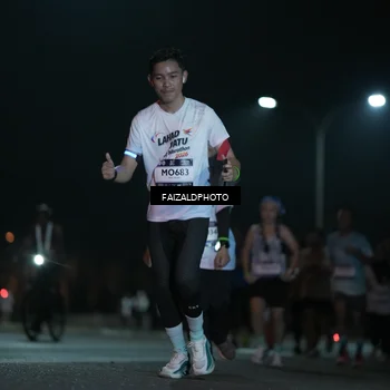 Runner Photo 7776644