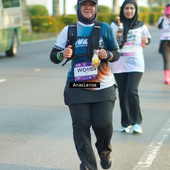 Runner Photo 7776647