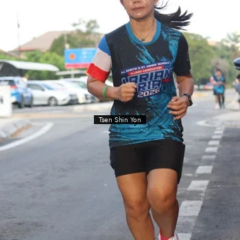 Runner Photo 7776659