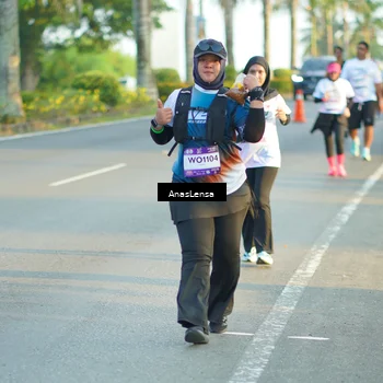 Runner Photo 7776697