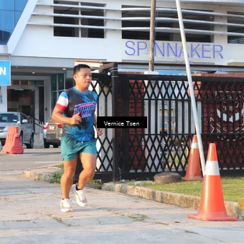 Runner Photo 7776724