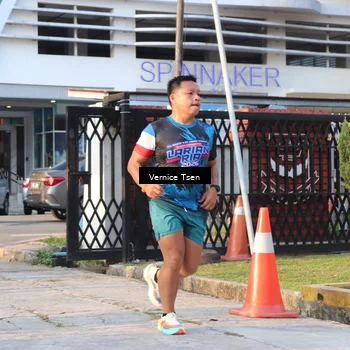 Runner Photo 7776733
