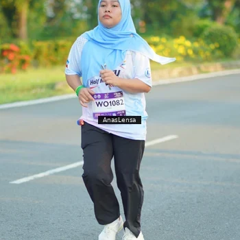 Runner Photo 7776738