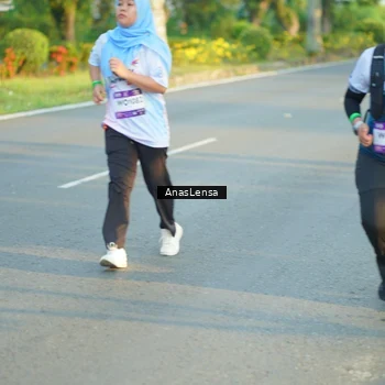 Runner Photo 7776742