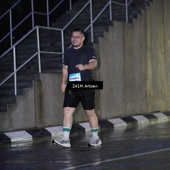 Runner Photo 7776749