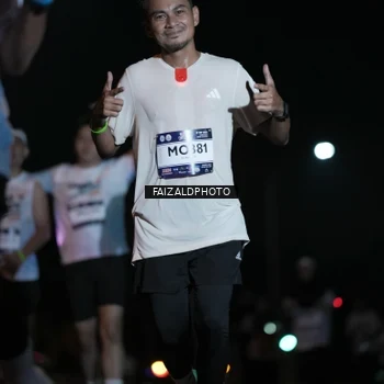 Runner Photo 7776756