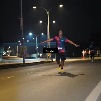 Runner Photo 7776851