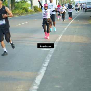 Runner Photo 7776861