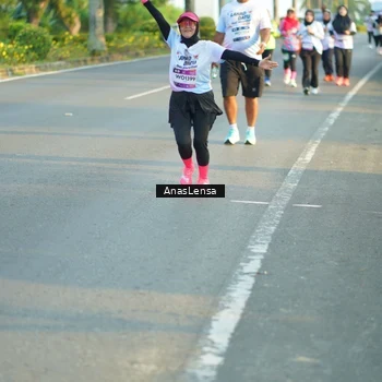 Runner Photo 7776862
