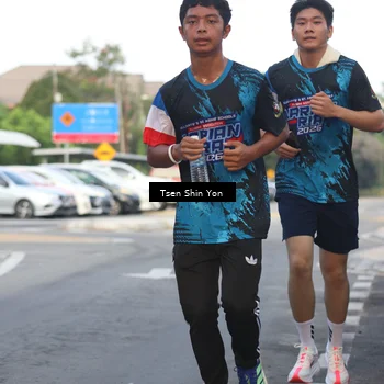 Runner Photo 7776871