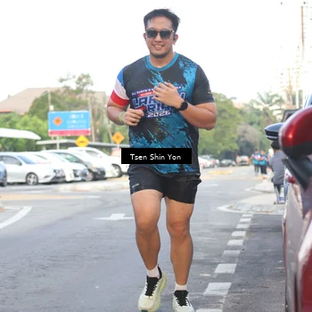 Runner Photo 7776879