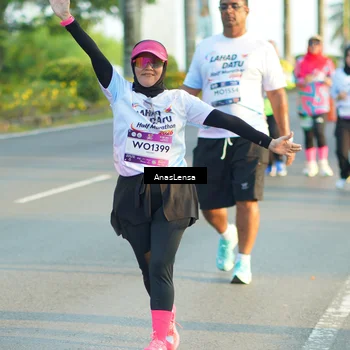 Runner Photo 7776880