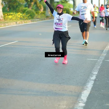 Runner Photo 7776901