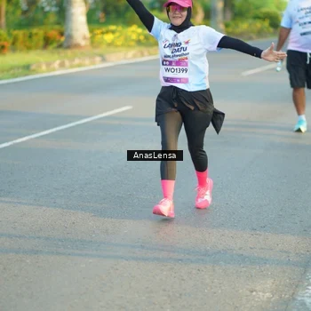 Runner Photo 7776911
