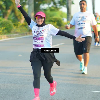 Runner Photo 7776912
