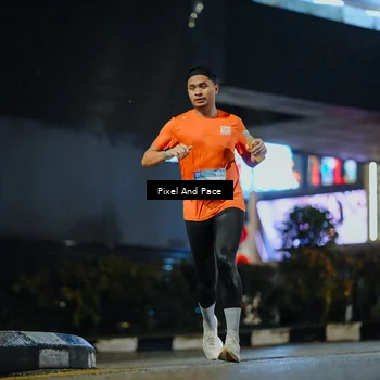 Runner Photo 7776913
