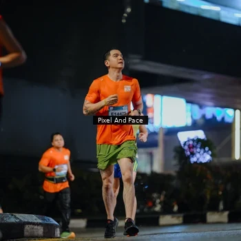 Runner Photo 7776922