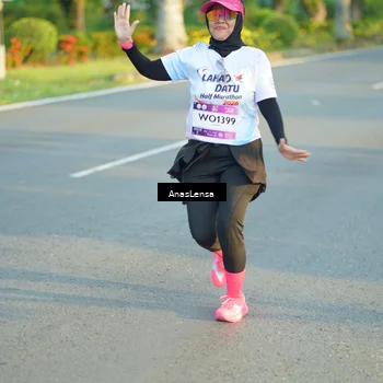 Runner Photo 7776931