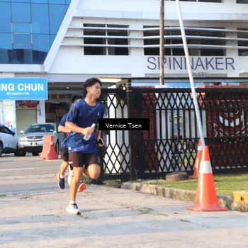 Runner Photo 7776946