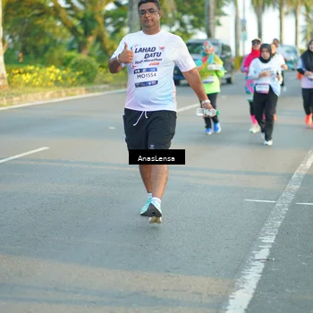 Runner Photo 7776955