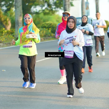 Runner Photo 7776968