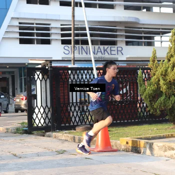 Runner Photo 7776975