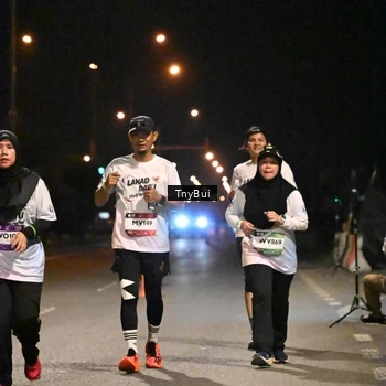 Runner Photo 7776979