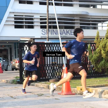 Runner Photo 7776982