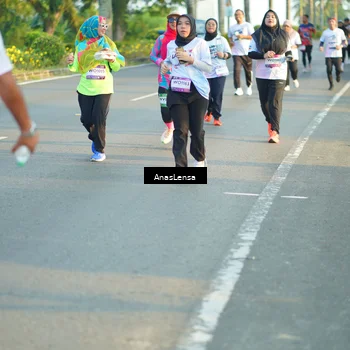 Runner Photo 7776985