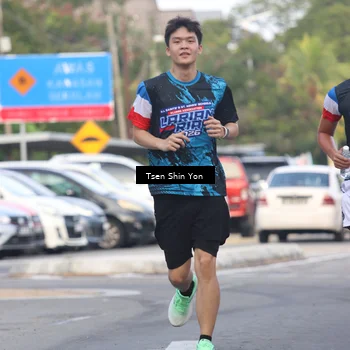 Runner Photo 7776991
