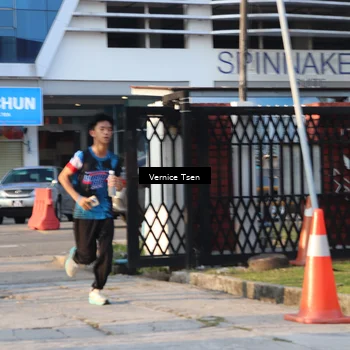 Runner Photo 7776995