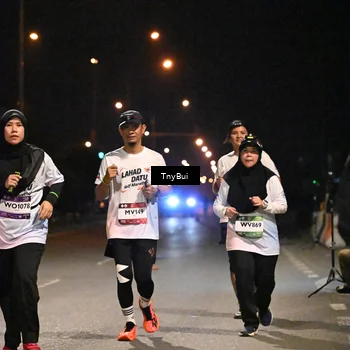 Runner Photo 7777049
